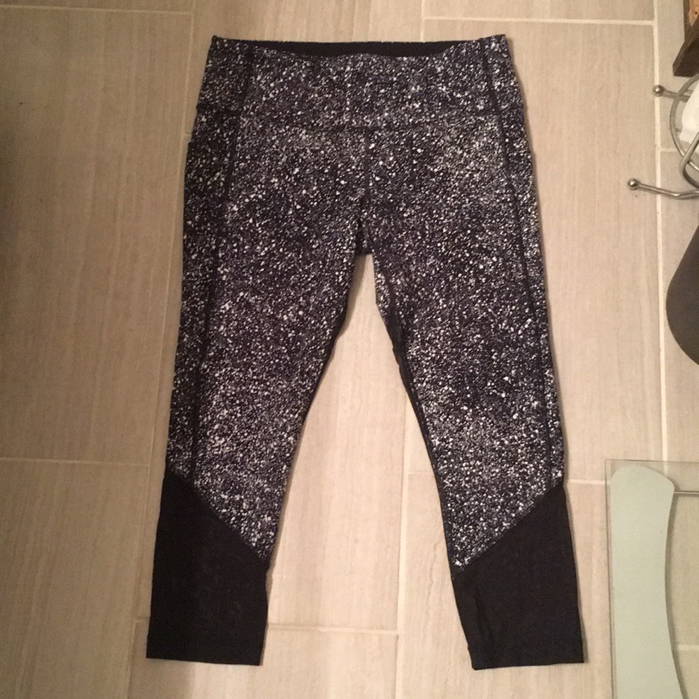 Lululemon Mesh Panel Crop